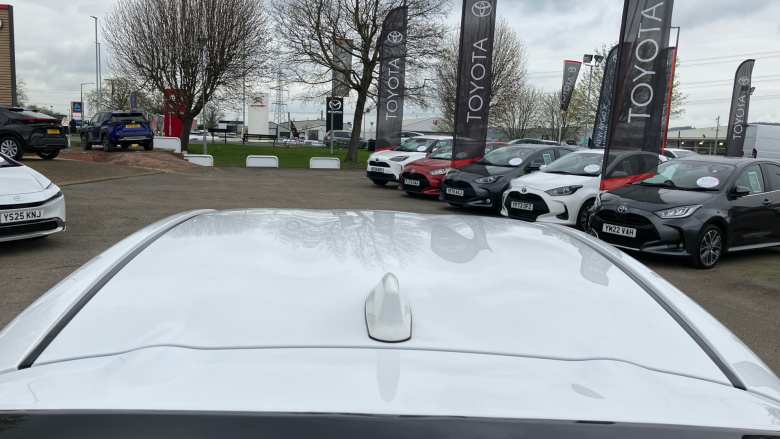 Toyota Yaris 1.5 Hybrid Icon 5dr CVT Hybrid Hatchback